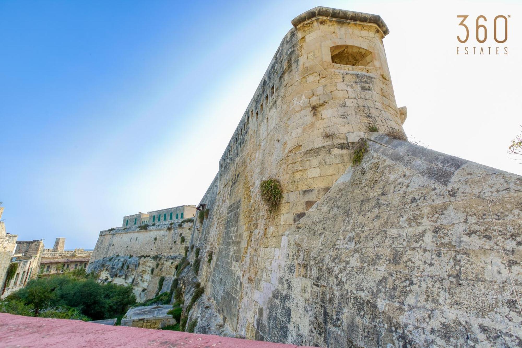 Comfortable 1Br Home With Maltese Balcony In Valletta By 360 Estates 외부 사진